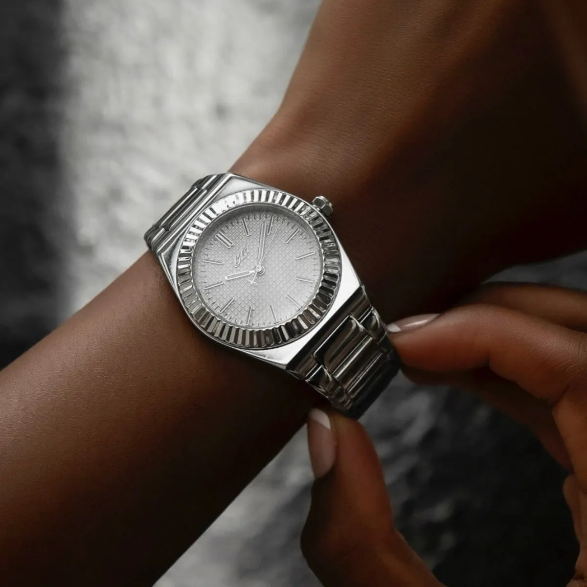 42MM Fluted Bezel Alpha Era in White Gold