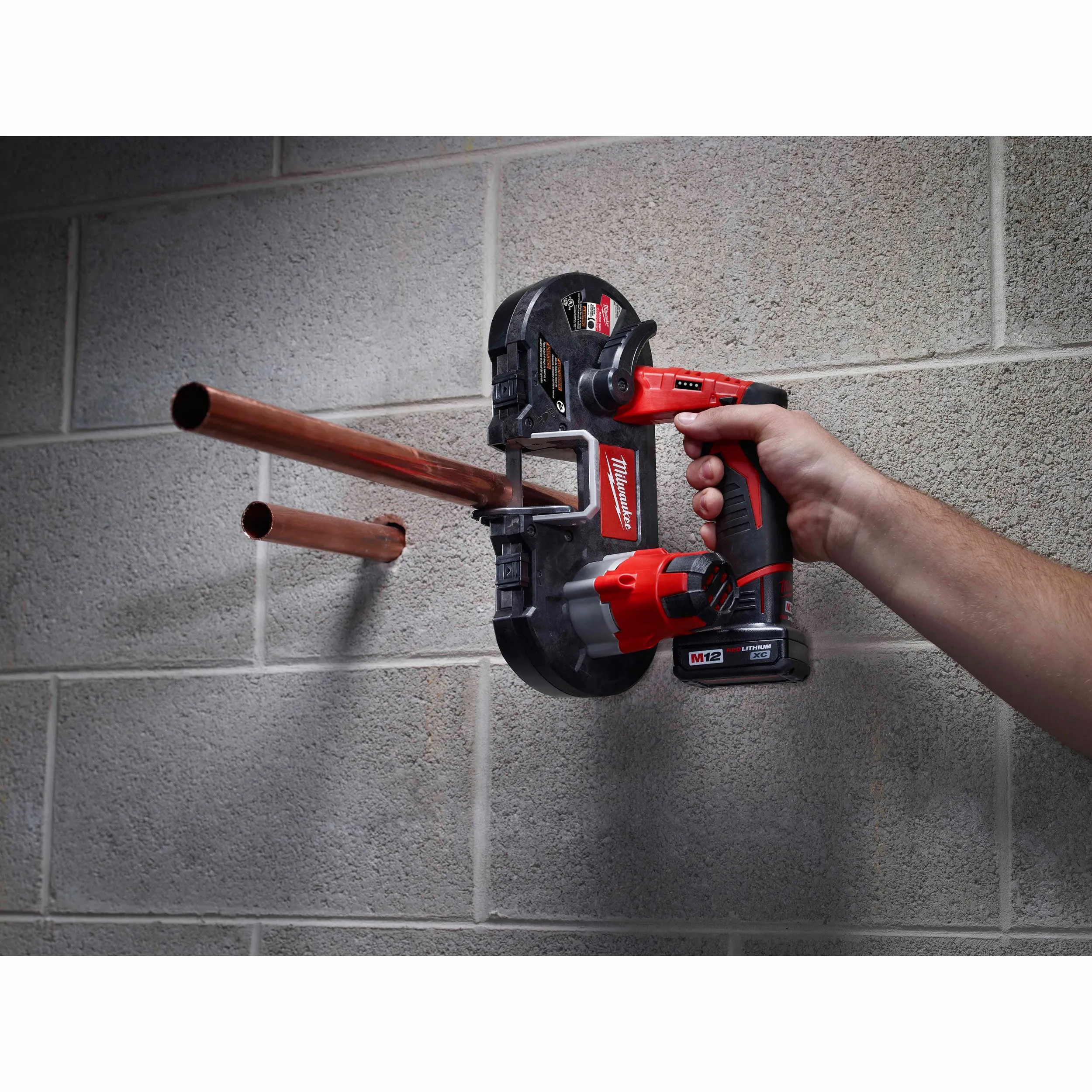 Milwaukee 2429-21XC M12™ Sub-Compact Band Saw Kit