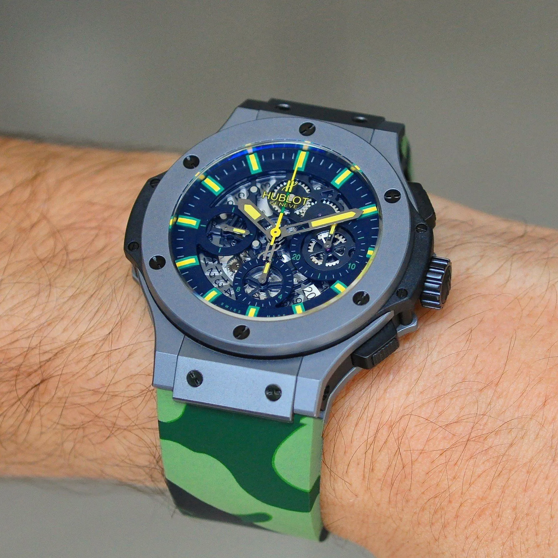 RUBBER STRAP FOR HUBLOT BIG BANG 44MM - GREEN CAMO