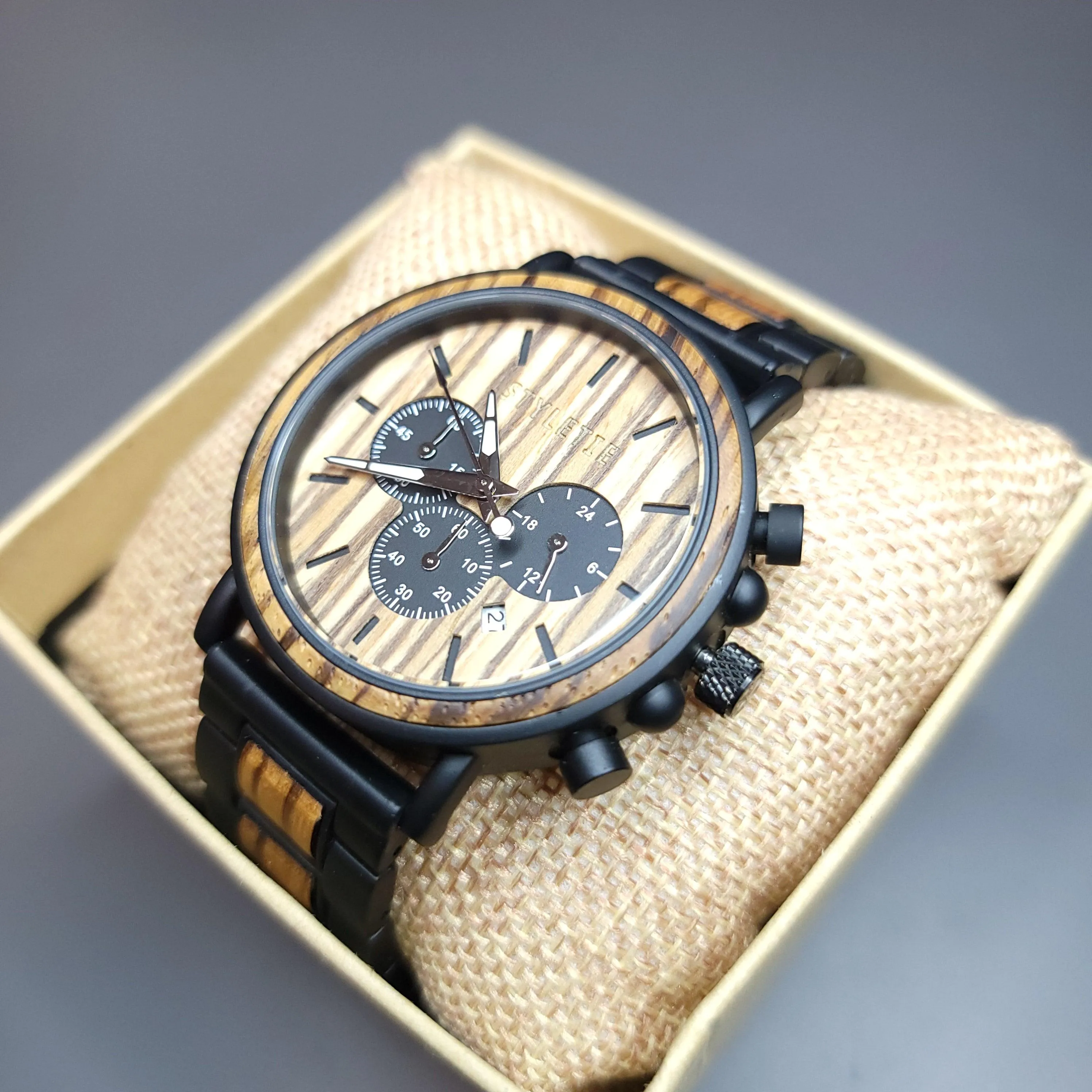 Wood Wristwatch Luxury Hand Made

Chronograph